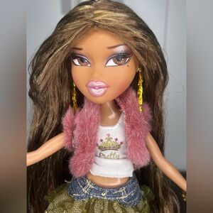 Bratz Talking Yasmin Doll ~ 2006 Complete Outfit + Jewellery